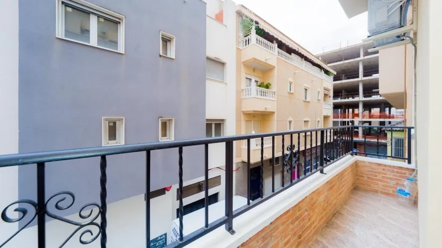 1 bedroom apartment for sale, Torrevieja, Spain No. 2104 № 5