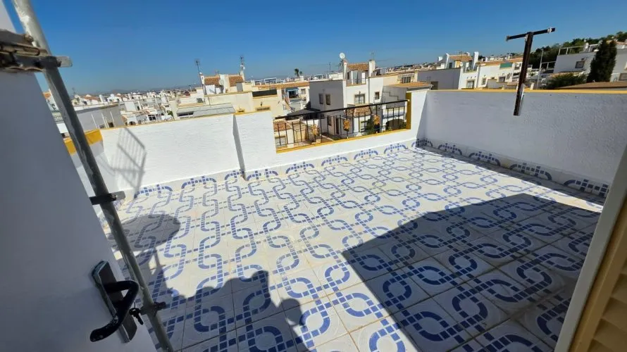 3 bedrooms house for sale, Torrevieja, Spain No. 1095 № 5