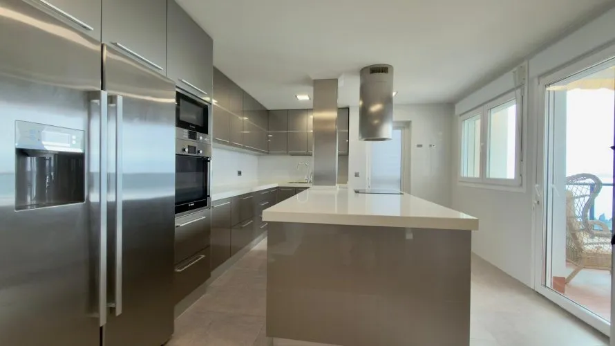 4 bedrooms penthouse for sale, Villajoyosa, Spain No. 1132 № 12