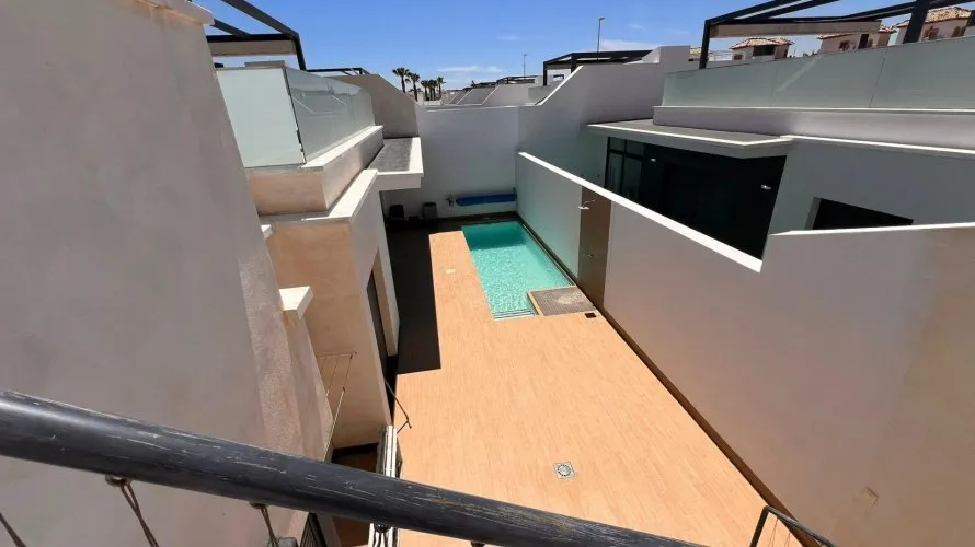 3 bedrooms apartment for sale, La Zenia, Spain No. 1351 № 17
