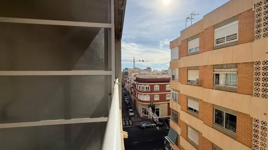 2 bedrooms apartment for sale, Torrevieja, Spain No. 2087 № 1