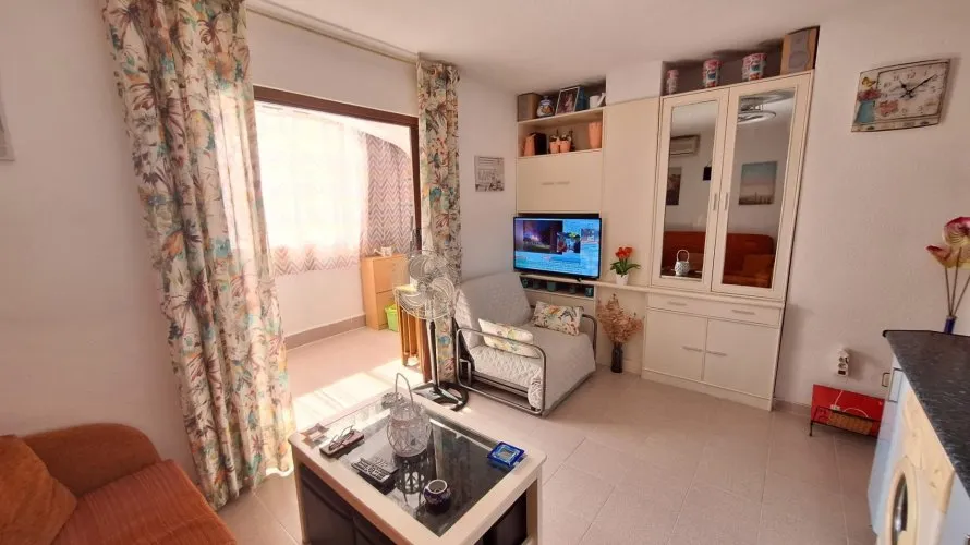 39.99m² apartment for sale, Nueva Torrevieja, Spain No. 2067 № 5