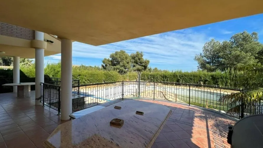 4 bedrooms apartment for sale, Manises, Spain No. 1312 № 2
