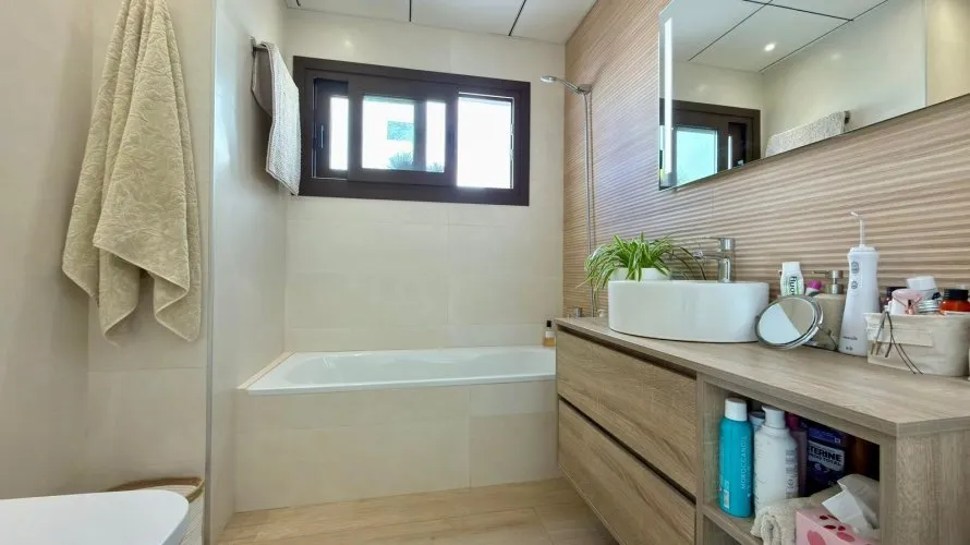 5 bedrooms villa for sale, Finestrat, Spain No. 1035 № 12