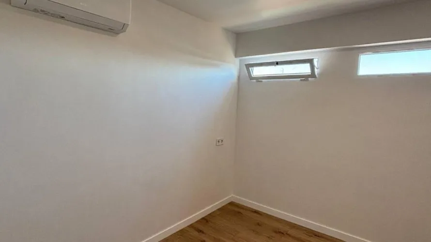 3 bedrooms apartment for sale, Manises, Spain No. 2176 № 3