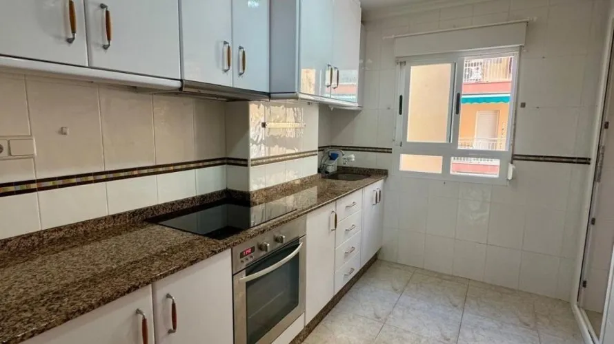 4 bedrooms apartment for sale, Torrevieja, Spain No. 977 № 15