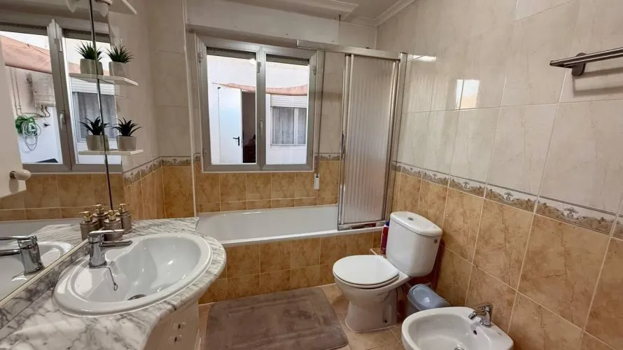 2 bedrooms apartment for sale, Torrevieja, Spain No. 2033 № 12
