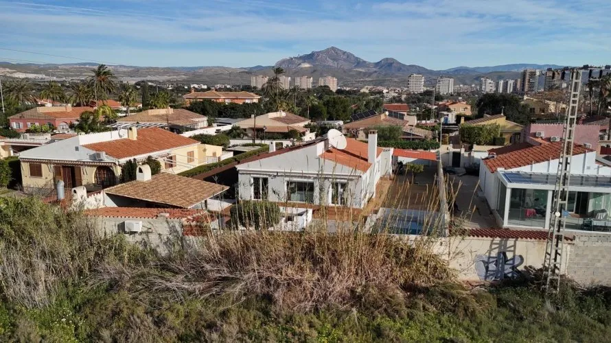 3 bedrooms apartment for sale, El Campello, Spain No. 1013 № 8