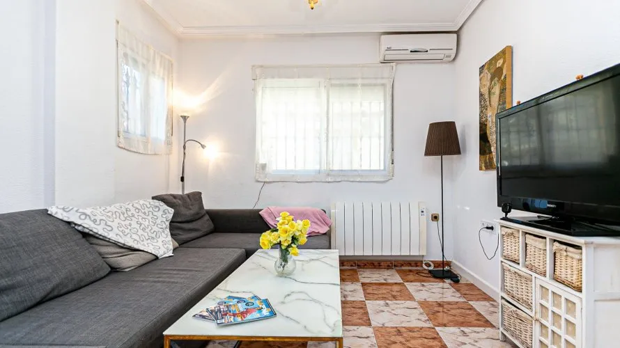 74m² apartment for sale, Playa Flamenca II, Spain No. 1083 № 7
