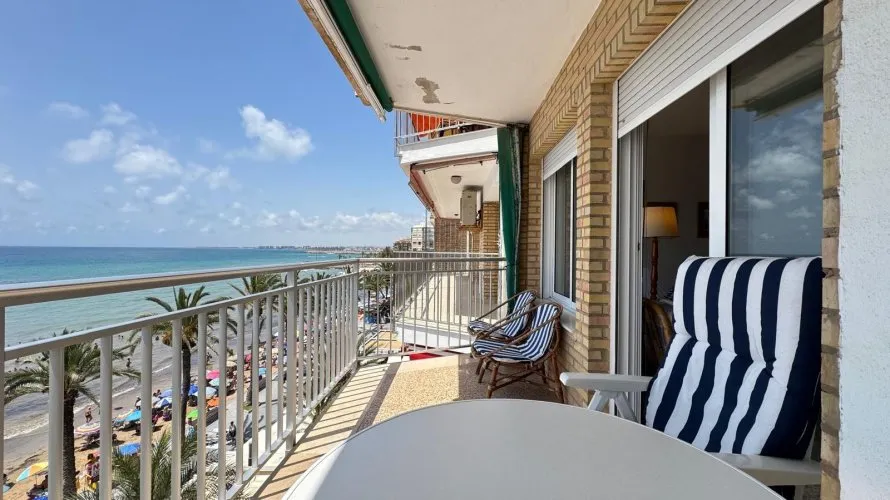 3 bedrooms apartment for sale, Torrevieja, Spain No. 1323 № 12