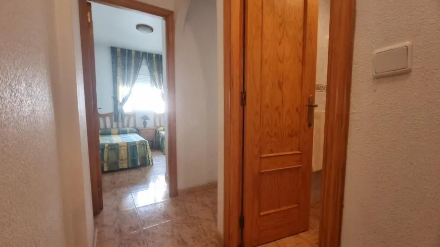 2 bedrooms apartment for sale, Torrevieja, Spain No. 2054 № 11