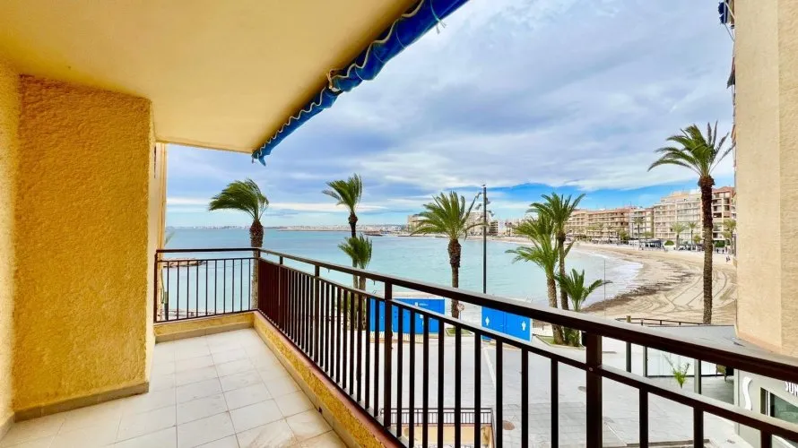 3 bedrooms apartment for sale, Torrevieja, Spain No. 994 № 14