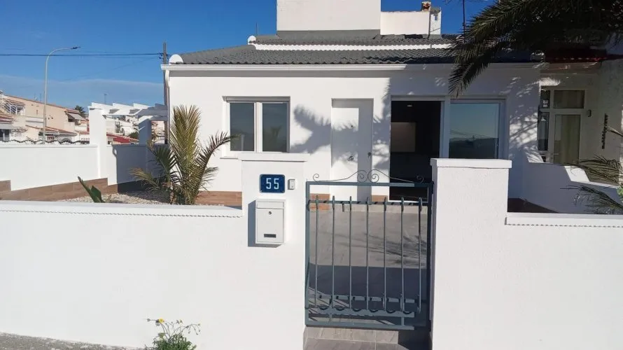 3 bedrooms apartment for sale, Rojales, Spain No. 981 № 19