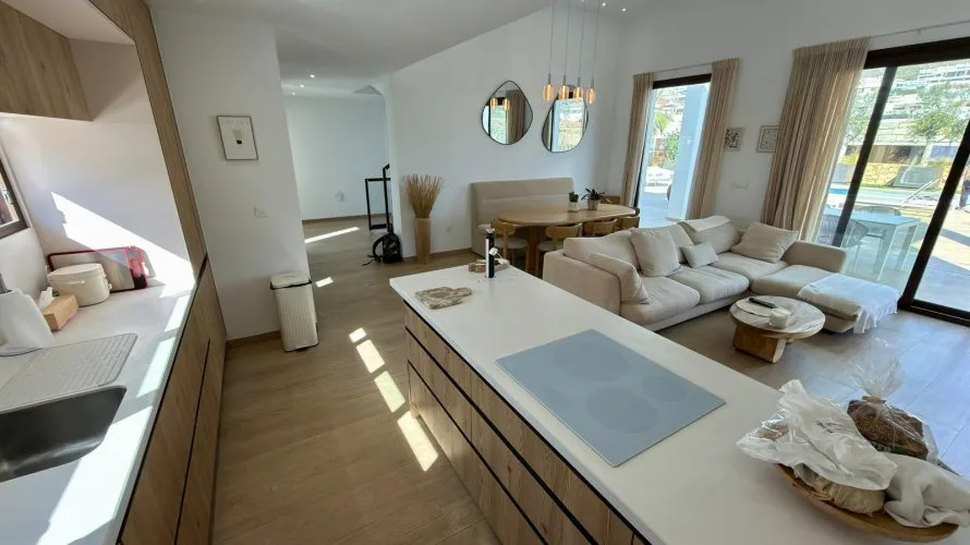 5 bedrooms villa for sale, Finestrat, Spain No. 1035 № 4