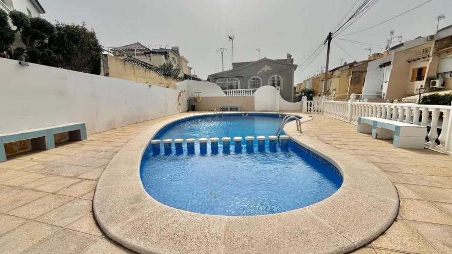 2 bedrooms apartment for sale, Torrevieja, Spain No. 1056 № 6