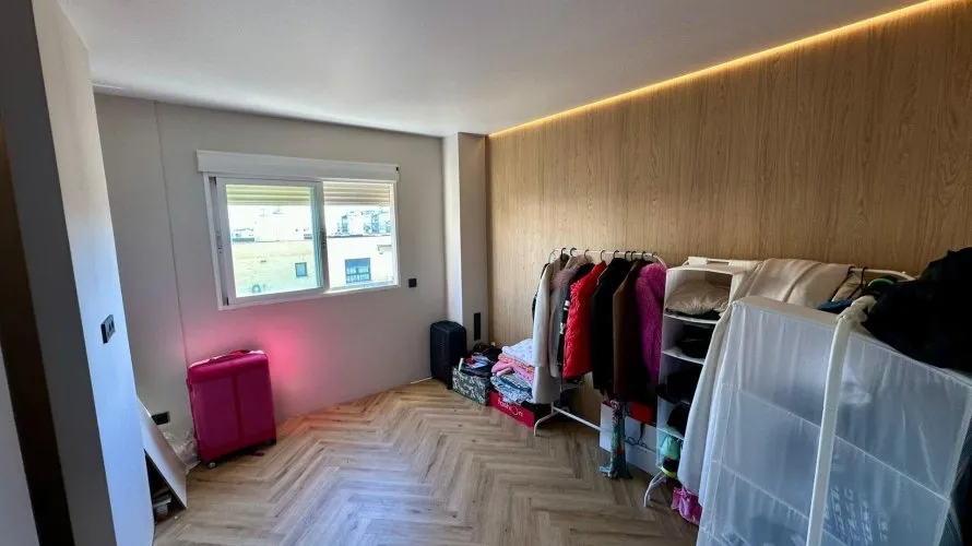 2 bedrooms apartment for sale, Paterna, Spain No. 1186 № 13