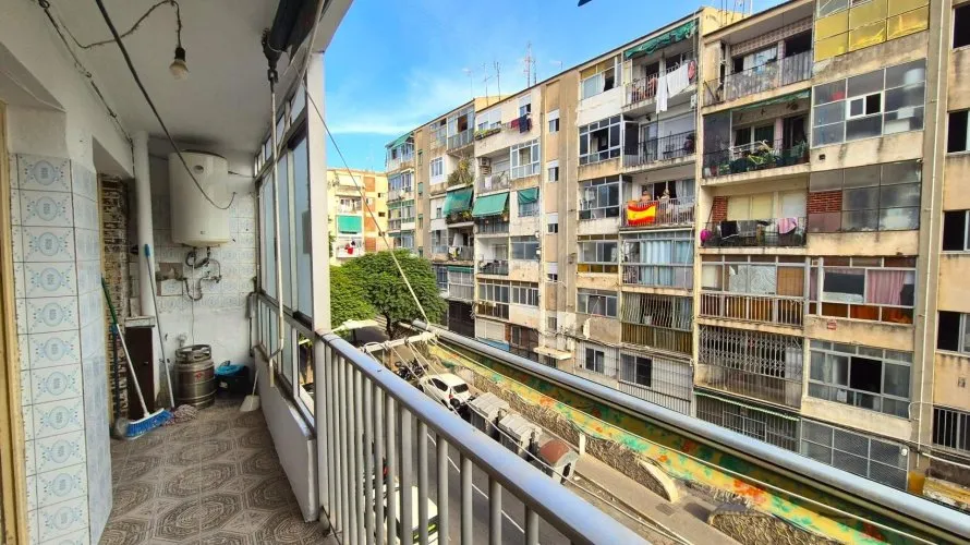 1 bedroom apartment for sale, Alicante, Spain No. 2433 № 4