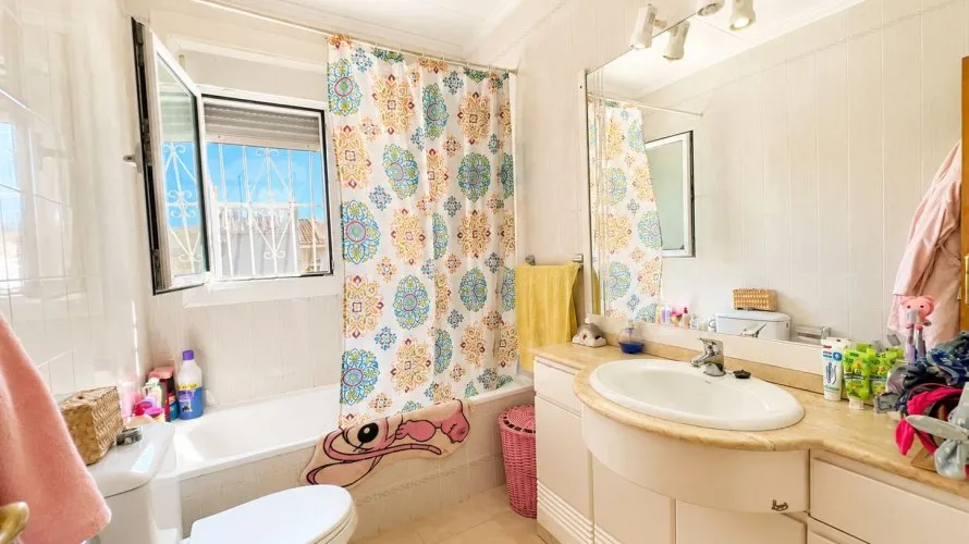 200m² villa for sale, Torrevieja, Spain No. 2394 № 12