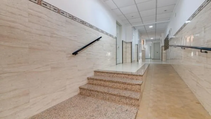 2 bedrooms apartment for sale, Torrevieja, Spain No. 2404 № 3