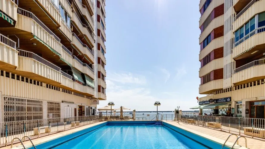 100m² apartment for sale, Torrevieja, Spain No. 2395 № 11