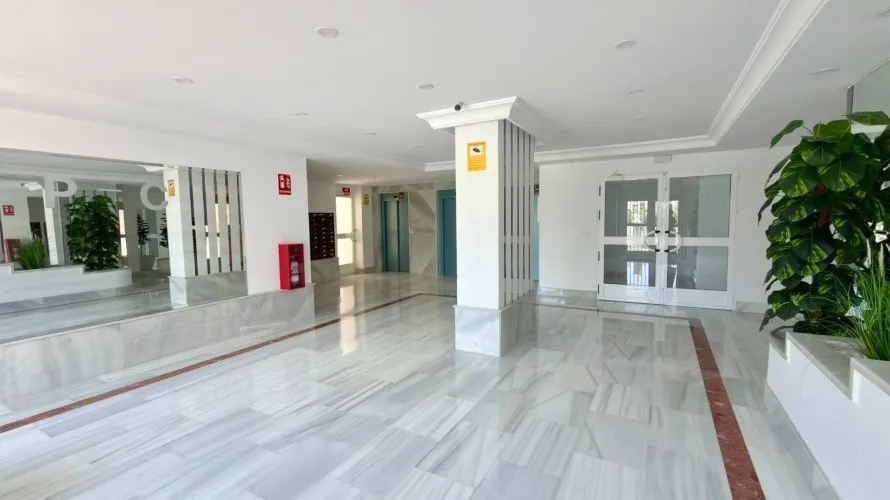 1 bedroom apartment for sale, Villajoyosa, Spain No. 2412 № 5