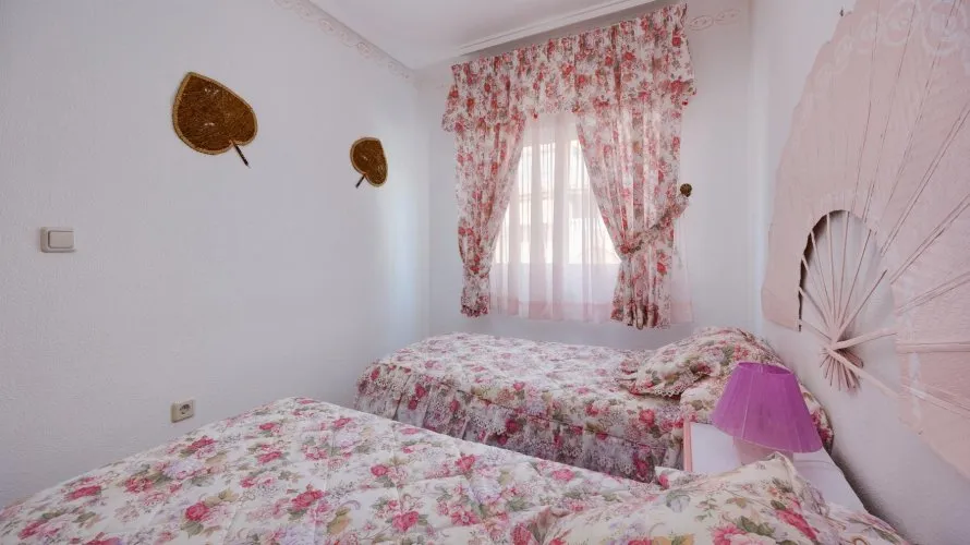 70m² apartment for sale, Torrevieja, Spain No. 2318 № 12