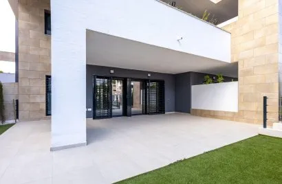 146m² apartment for sale, La Zenia, Spain No. 2329