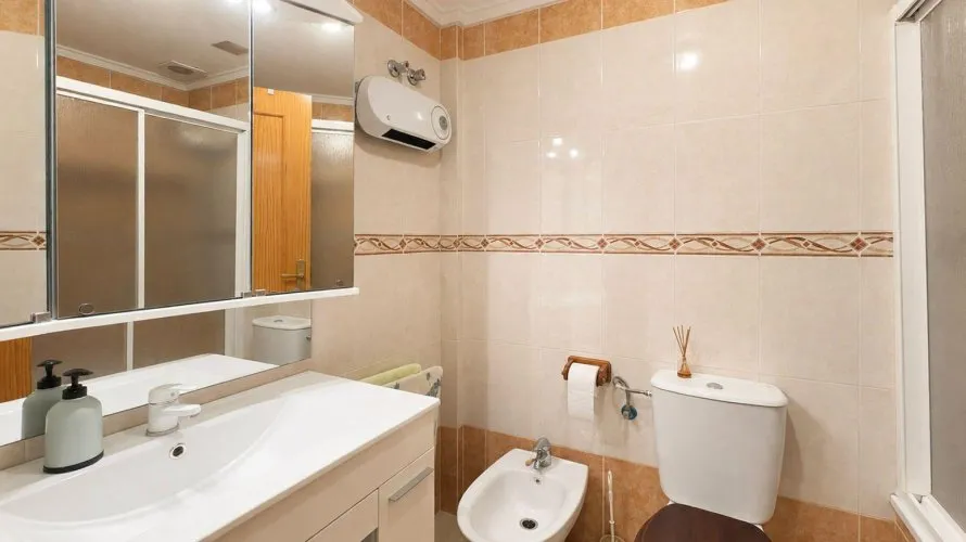 4 bedrooms house for sale, Rojales, Spain No. 2397 № 15