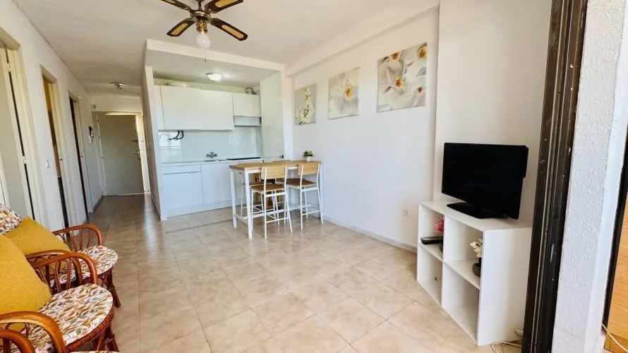80m² apartment for sale, Torrevieja, Spain No. 2438 № 14
