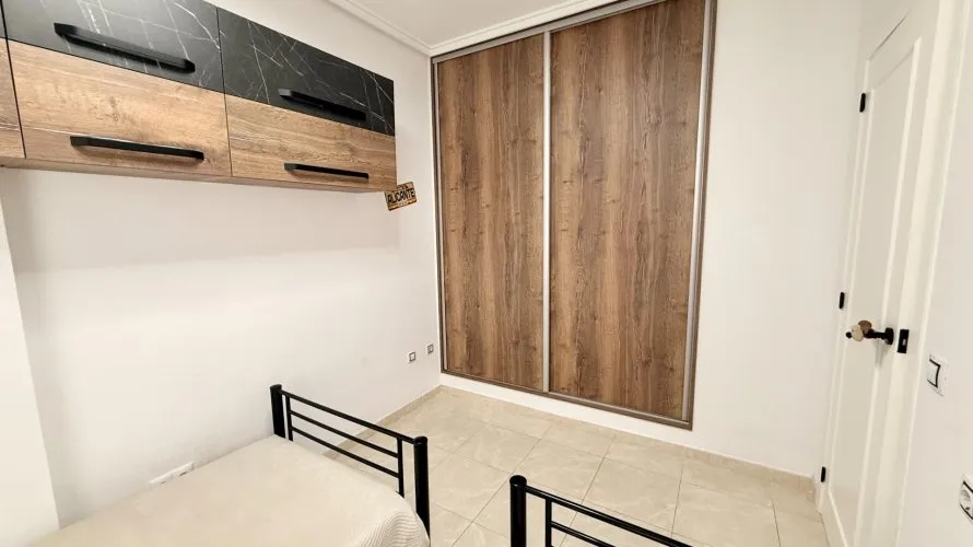 1 bedroom apartment for sale, Torrevieja, Spain No. 2449 № 15