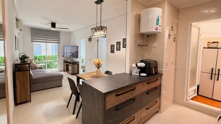 1 bedroom apartment for sale, Torrevieja, Spain No. 2449 № 9