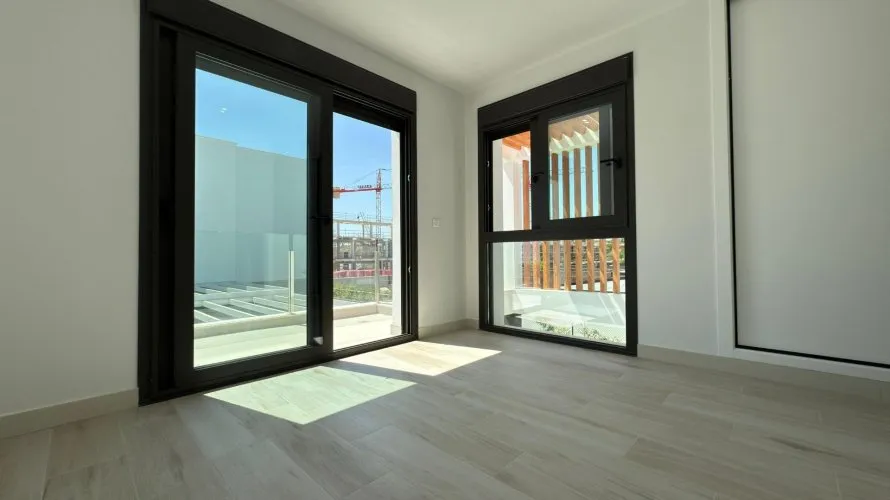 4 bedrooms villa for sale, Mutxamel, Spain No. 2439 № 12