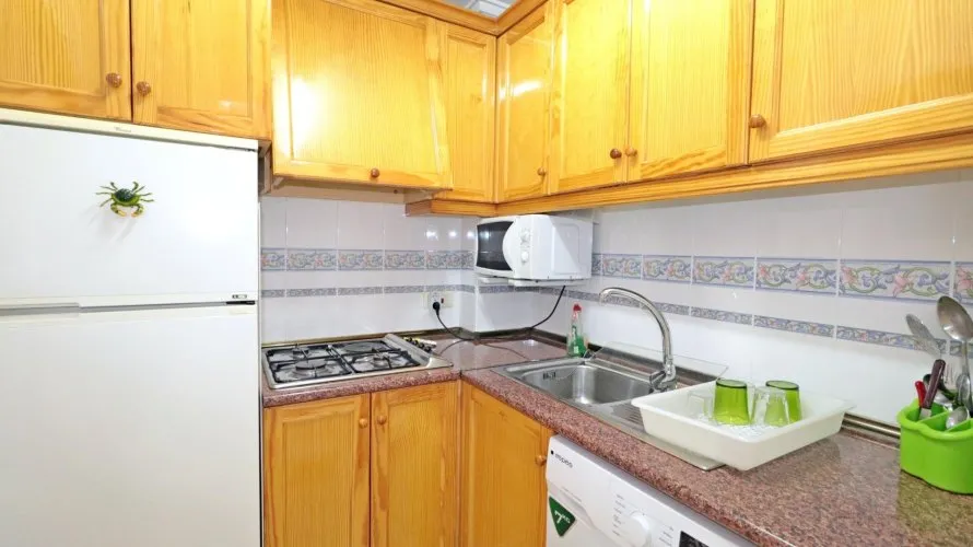 2 bedrooms apartment for sale, Torrevieja, Spain No. 2484 № 4
