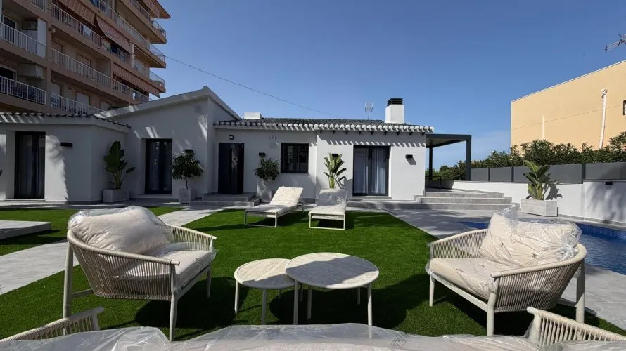 4 bedrooms villa for sale, Torrevieja, Spain No. 2436 № 8