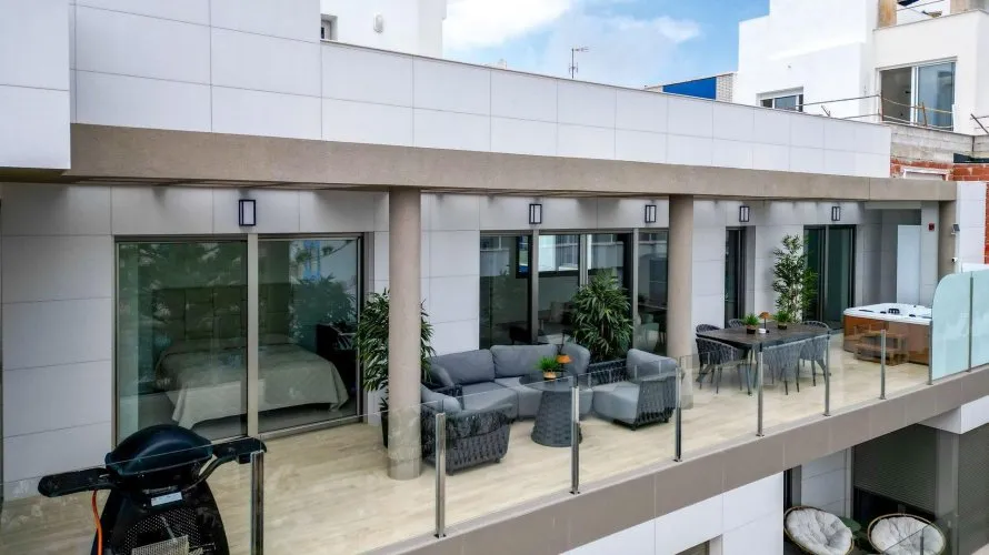 129m² apartment for sale, Torrevieja, Spain No. 2327