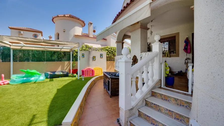 150m² apartment for sale, San Fulgencio, Spain No. 2316 № 3