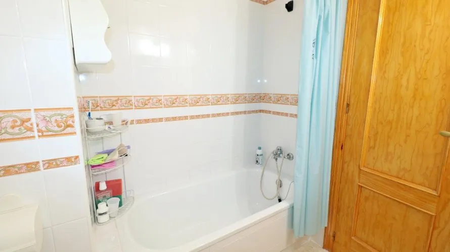 2 bedrooms apartment for sale, Torrevieja, Spain No. 2484 № 14
