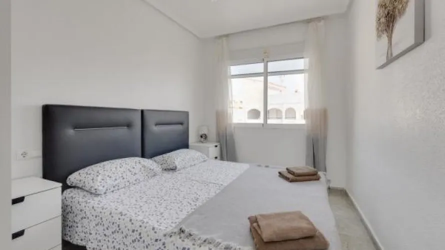 2 bedrooms apartment for sale, Torrevieja, Spain No. 2404 № 6