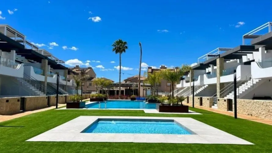 Apartment for sale, Torrevieja, Spain No. 2331 № 3