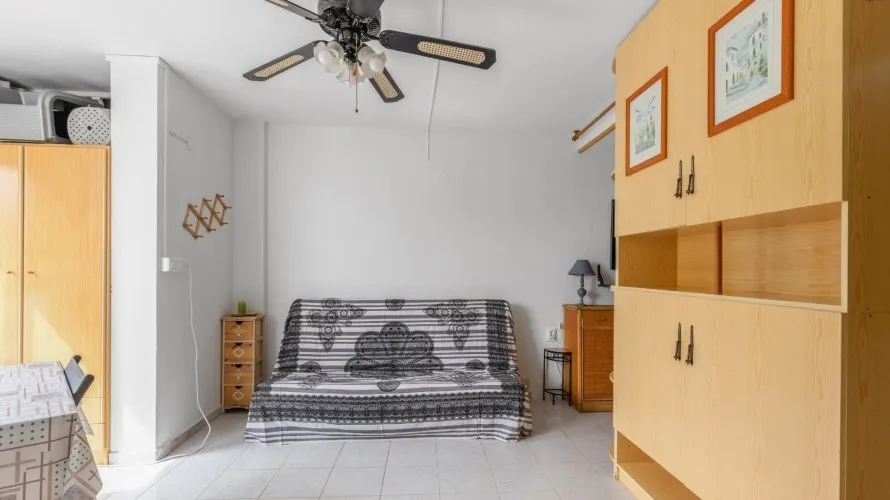 32m² apartment for sale, Torreblanca, Spain No. 2419 № 1