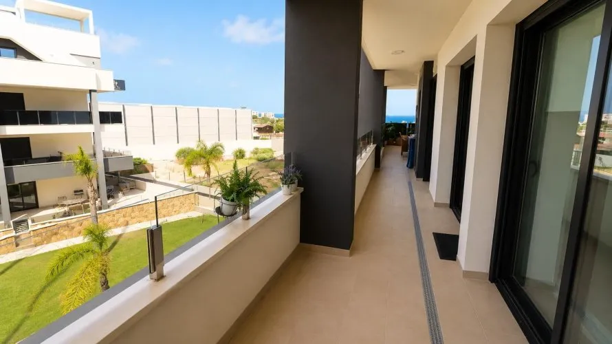 3 bedrooms apartment for sale, Torrevieja, Spain No. 2427 № 4