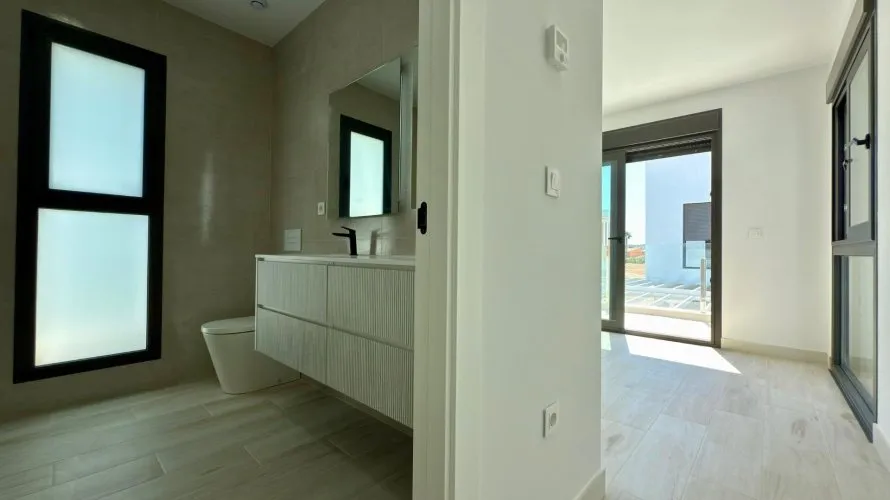4 bedrooms villa for sale, Mutxamel, Spain No. 2439 № 10