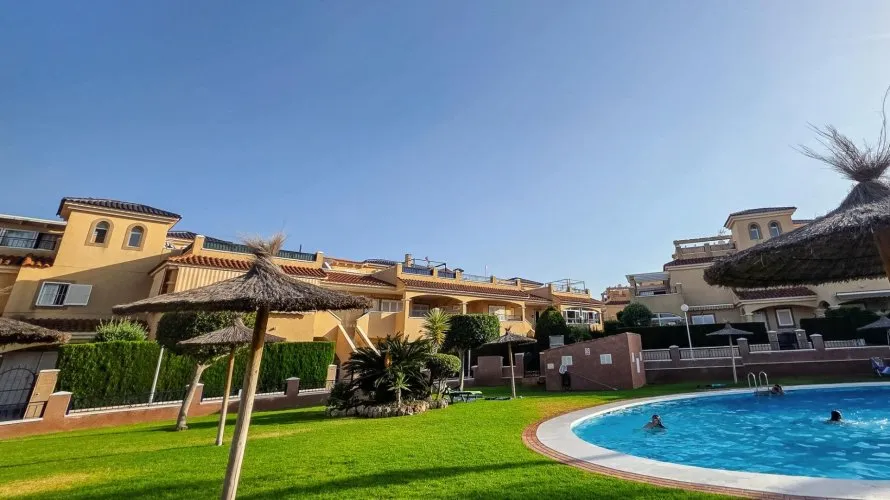 72m² penthouse for sale, Mil Palmeras, Spain No. 2407 № 1