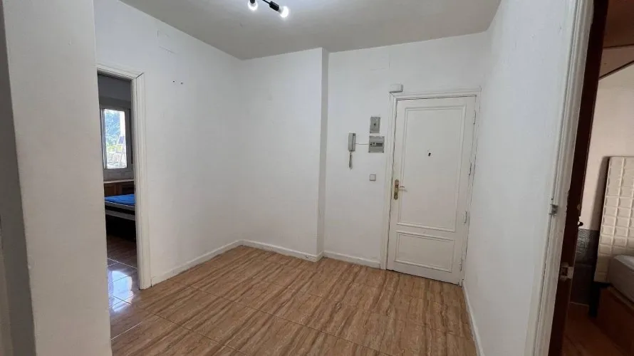 2 bedrooms apartment for sale, Madrid, Spain No. 2332 № 8