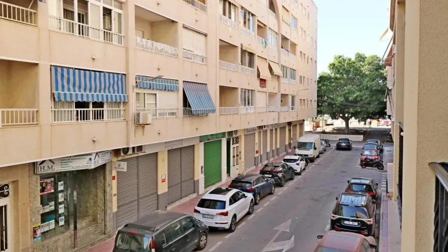 2 bedrooms apartment for sale, Torrevieja, Spain No. 2487 № 13