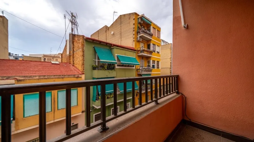 3 bedrooms apartment for sale, Alicante, Spain No. 2401 № 1