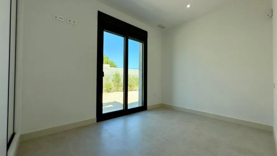 4 bedrooms villa for sale, Mutxamel, Spain No. 2439