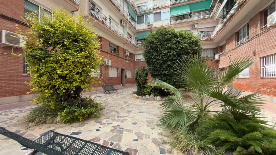 4 bedrooms apartment for sale, Alicante, Spain No. 2402 № 2
