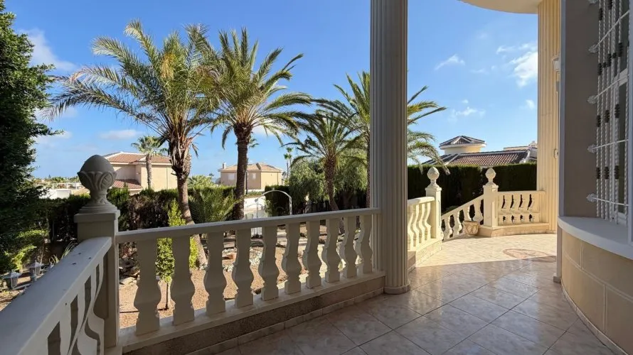 6 bedrooms villa for sale, Rojales, Spain No. 2396 № 28