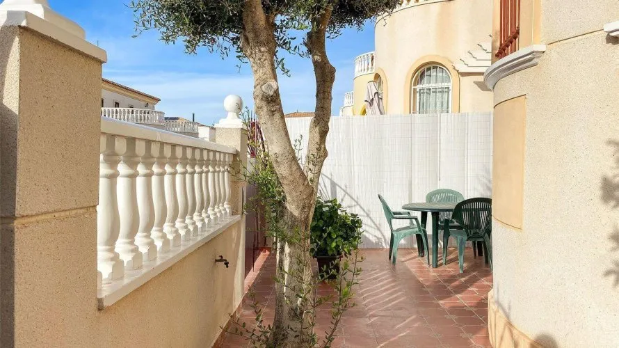 3 bedrooms house for sale, Torrevieja, Spain No. 2479 № 6